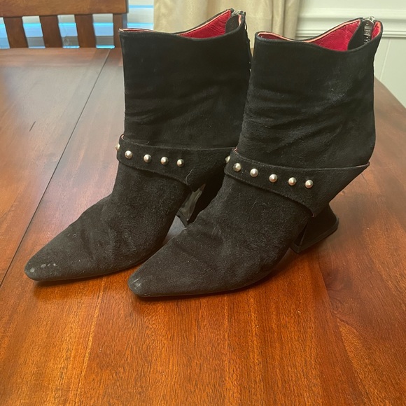 RARE Black Radio Dorateymur Suede Boots - Picture 4 of 10